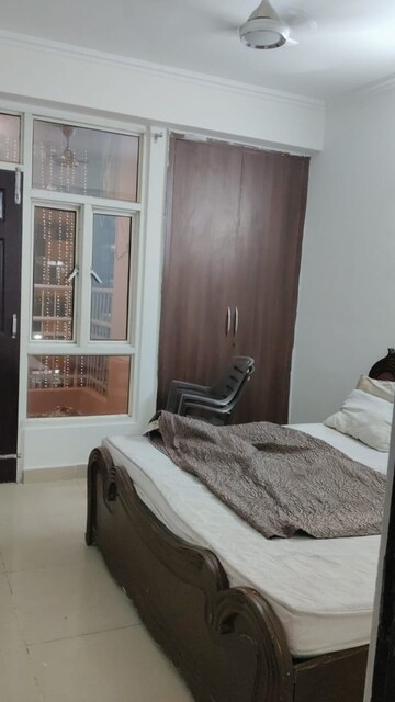 Bedroom in 2 BHK Apartment at Supertech Cape Town, Sector 74 – for Rent