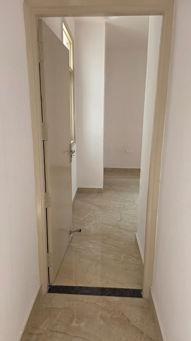 Room, sector 49 3 Bedroom 1377 Sq.Ft. Builder Floor In Sector 49 Faridabad 9434837