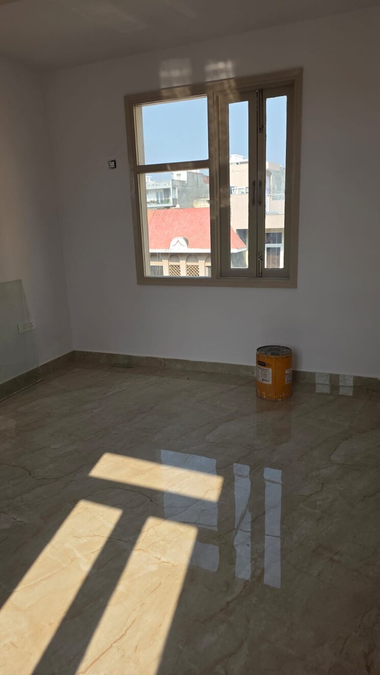 Room, sector 49 3 Bedroom 1377 Sq.Ft. Builder Floor In Sector 49 Faridabad 9434837