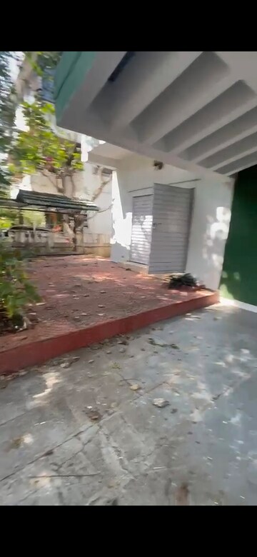 Swimming Pool in 5 BHK Independent House at Lunawat 9 Abhimanshri, Aundh – for Rent