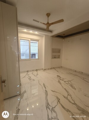 Bedroom in 3 BHK Builder Floor at Safdarjung Enclave – for Sale