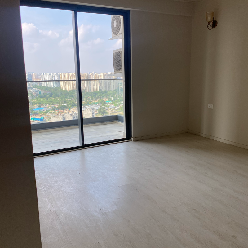 3 BHK + Servant Room 2470 Sq.Ft. Apartment in Bestech Park View Spa