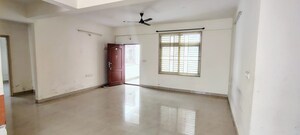 Room in 3 BHK Apartment at Solitaire Residency Hennur Road, Hennur Road – for Rent