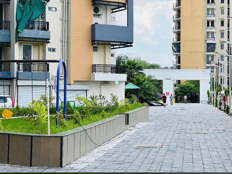 Exterior View, ratan-galaxy 3.5 Bedroom 1917 Sq.Ft. Apartment In Vrindavan Yojna Lucknow 9434954