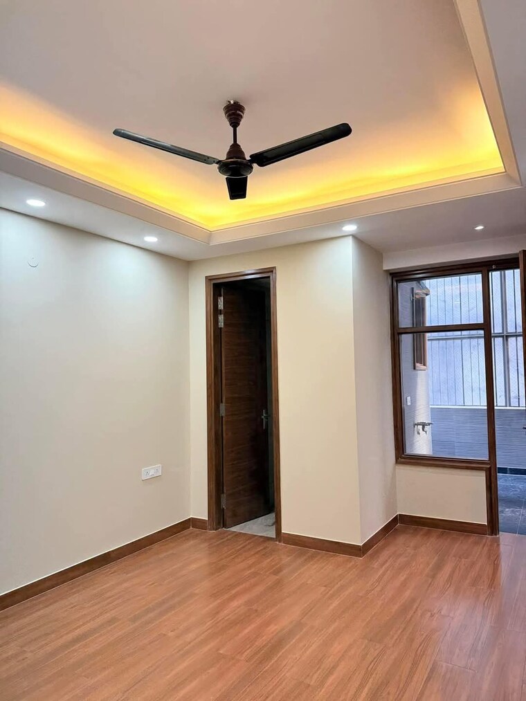 Room, dlf-cyber-city 1 Bedroom 890 Sq.Ft. Builder Floor In Sector 24 Gurgaon 9434969
