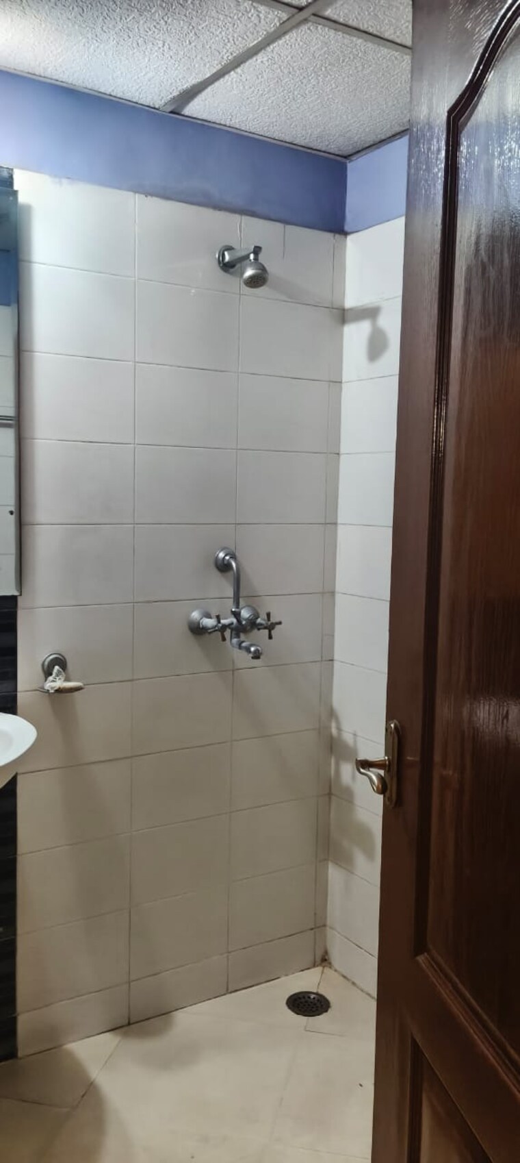 Bathroom, gomti nagar 3 Bedroom 1850 Sq.Ft. Apartment In Gomti Nagar Lucknow 9434982