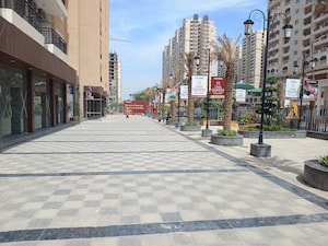  Shop – Exterior View View at Earthcon Casa Grande II, Chi V Greater Noida - for Sale