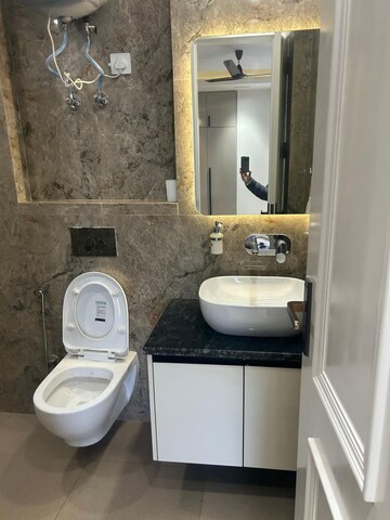 Bathroom in 2.5 BHK Builder Floor at Dlf Cyber City, Sector 24 – for Rent