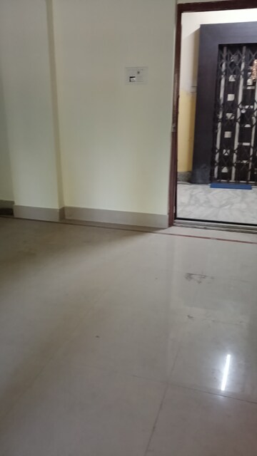 Room in 2 BHK Apartment at Sunshine Enclave New Town, New Town – for Sale