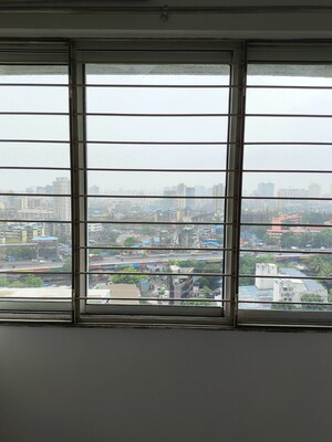 Room in 1 BHK Apartment at Hiraco Eminence, Mira Road – for Sale