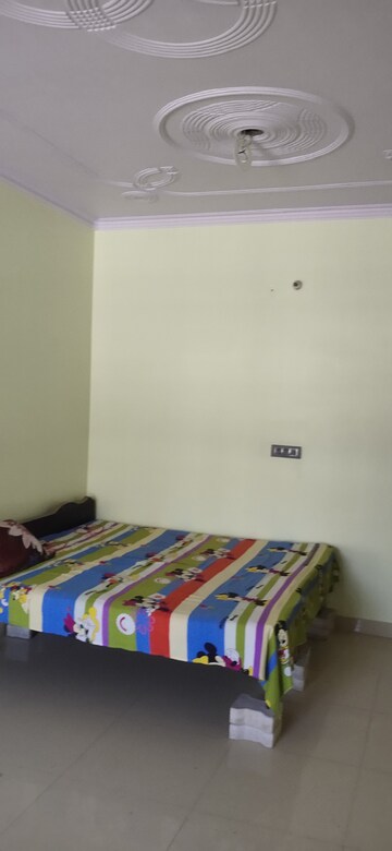 Furnished Amenities in 5 BHK Independent House at Dayal Bagh – for Sale