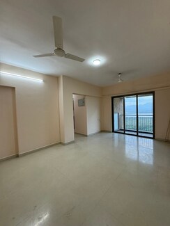 3 BHK Apartment For Sale in Lodha Splendora