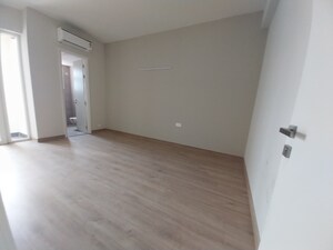 Room in 2 BHK Builder Floor at Signature Global City, Sector 37d – for Rent