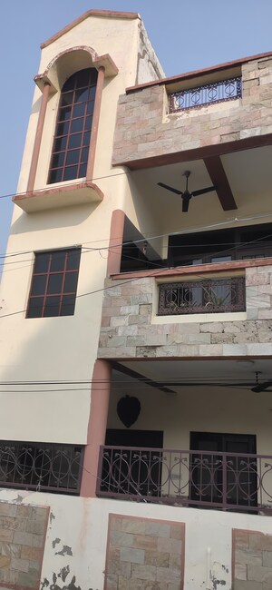 Team Area in 4 BHK Independent House at Dayal Bagh – for Sale