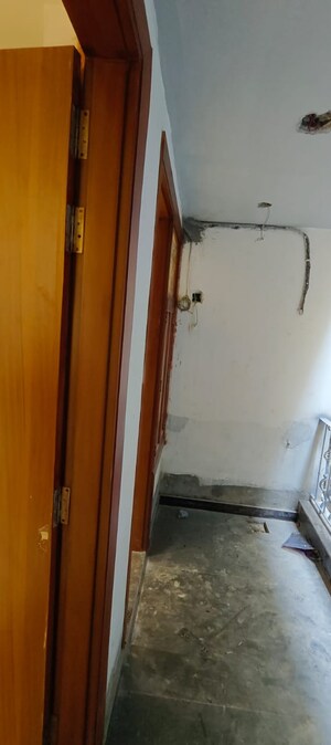 Furnished Amenities in 4 BHK Builder Floor at Mehrauli – for Sale