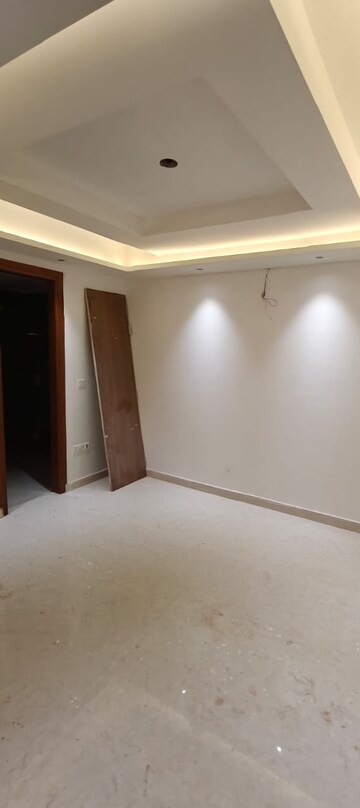 Room in 4 BHK Builder Floor at Mehrauli – for Sale