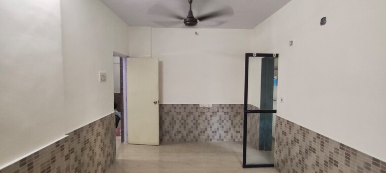 Room, runwal-nagar-chs 1 Bedroom 570 Sq.Ft. Apartment In Runwal Nagar Thane 9435201