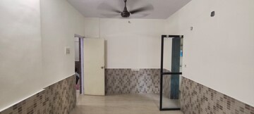 Room in 1 BHK Apartment at Shreeji Tower CHS, Uthalsar – for Rent