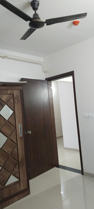 Furnished Amenities in 1 BHK Apartment at Yashwin Orrizonte, Kharadi – for Rent