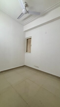 2 BHK + Study Room Apartment For Sale in Jm Orchid