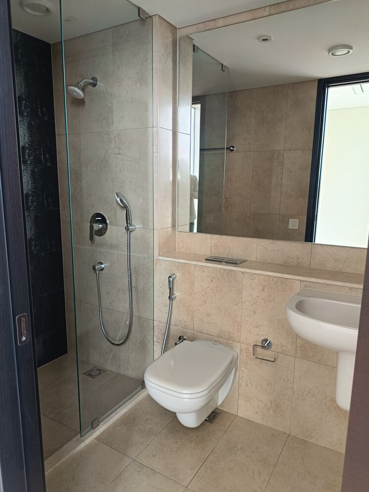 Bathroom, panchshil-towers 3.5 Bedroom 2200 Sq.Ft. Apartment In Kharadi Pune 9435281