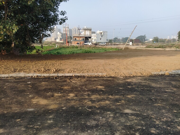 undefined, altus-prime  325 Sq.Yd. Plot In North Mullanpur Chandigarh 9435283