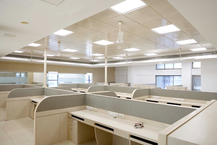 Team Area, dilkap-chambers Commercial Office Space 5500 Sq.Ft. In Andheri West Mumbai 9435288