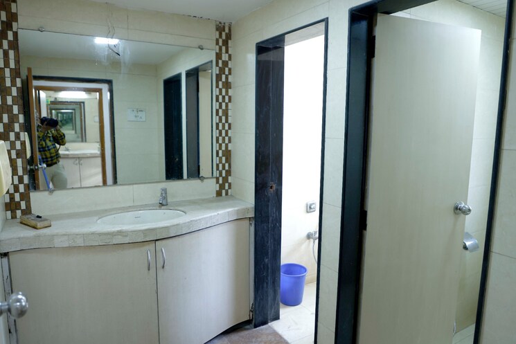 undefined, dilkap-chambers Commercial Office Space 5500 Sq.Ft. In Andheri West Mumbai 9435288