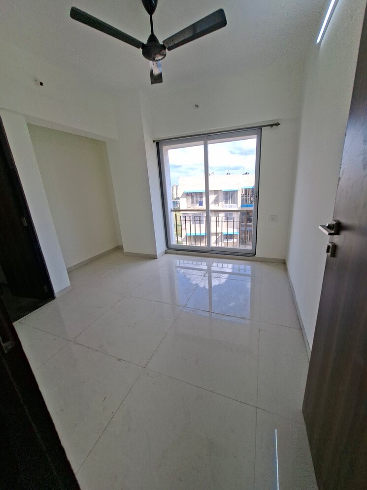 Room, cosmos-27-gbr 1 Bedroom 438 Sq.Ft. Apartment In Kasarvadavali Thane 9435292