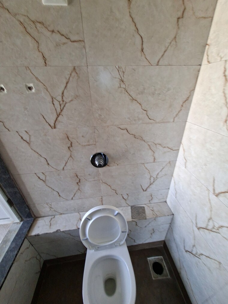 Bathroom, vihang-valley-phase-3 1 Bedroom 465 Sq.Ft. Apartment In Kasarvadavali Thane 9435297