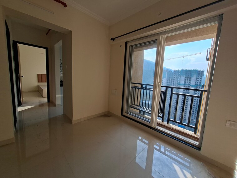 Room, thane west Pg For Boys & Girls In Thane West 9435316