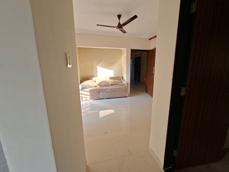Bathroom, thane west Pg For Boys & Girls In Thane West 9435316