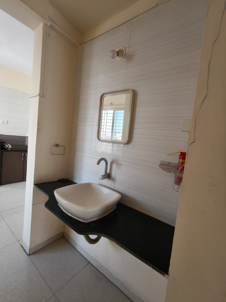 Bathroom, sukhwani-elmwood 2.5 Bedroom 1440 Sq.Ft. Apartment In Pimple Saudagar Pune 9435349