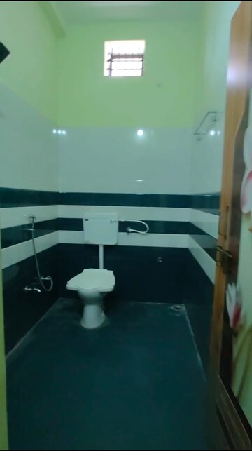 Team Area in 2 BHK Independent House at Mahadeo Ghat Road – for Rent