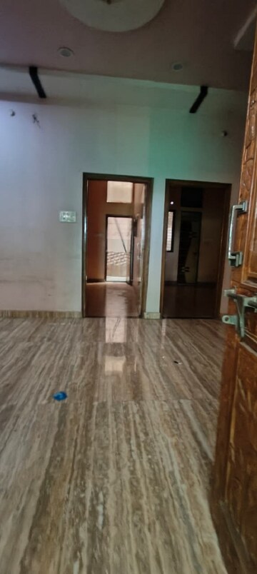 Room in 2 BHK Independent House at Bhatagaon – for Rent