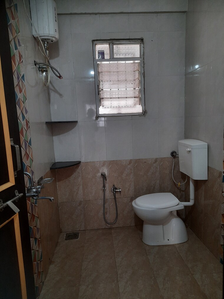 Bathroom, mundhwa 1 Bedroom 550 Sq.Ft. Builder Floor In Mundhwa Pune 9435430
