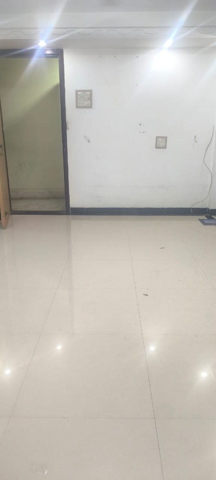 Room, liberty-garden 3 Bedroom 800 Sq.Ft. Apartment In Malad West Mumbai 9435432