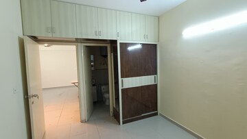 Room in 2 BHK Apartment at Supertech Hues, Sector 68 – for Rent