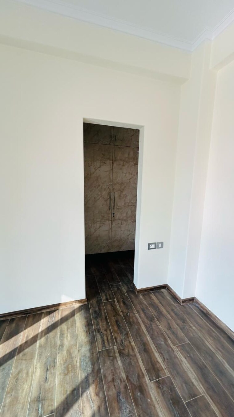 Room, shree-vardhman-victoria 2 Bedroom 1350 Sq.Ft. Apartment In Sector 70 Gurgaon 9435459