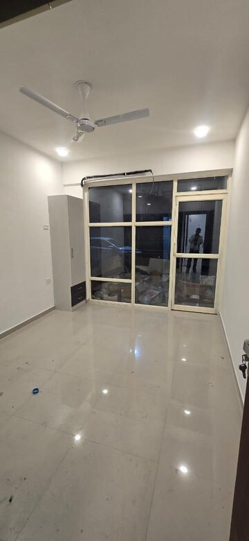 Room in 2 BHK Apartment at Pyramid Fusion Homes, Sector 70a – for Rent