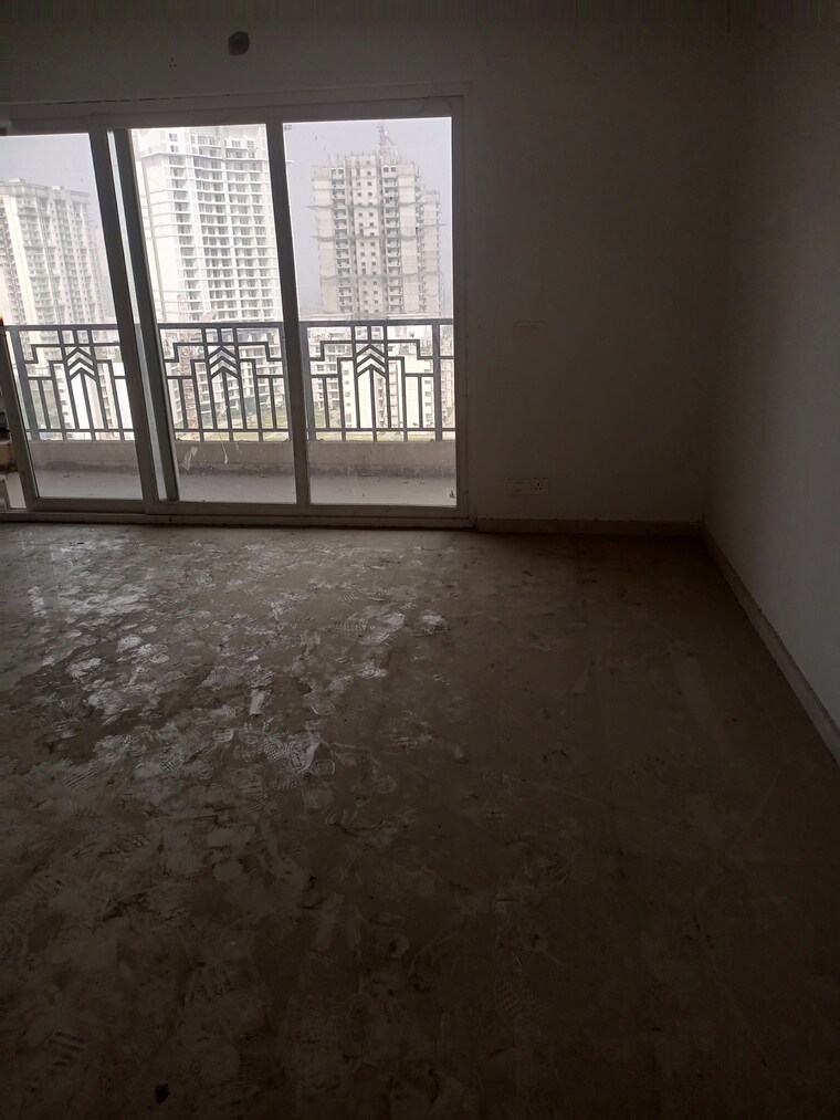 Room, ace-parkway 3.5 Bedroom 2060 Sq.Ft. Apartment In Sector 150 Noida 9435497