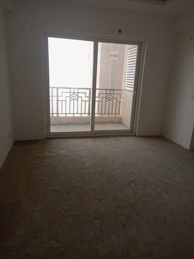 Room, ace-parkway 3.5 Bedroom 2060 Sq.Ft. Apartment In Sector 150 Noida 9435497