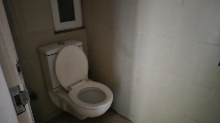 Bathroom, ireo-the-grand-arch 2 Bedroom 1632 Sq.Ft. Apartment In Sector 58 Gurgaon 9435489