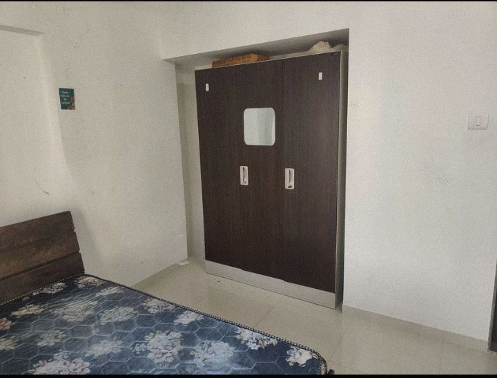 2 BHK + Pooja Room Apartment For Rent in Metropolis Aquaris Phase 2