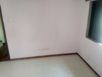 Room in 1 BHK Apartment at Runwal Pearl, Manpada – for Rent