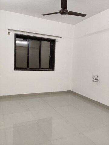 Room in 2 BHK Apartment at Rose Garden CHS Santacruz, Santacruz East – for Rent