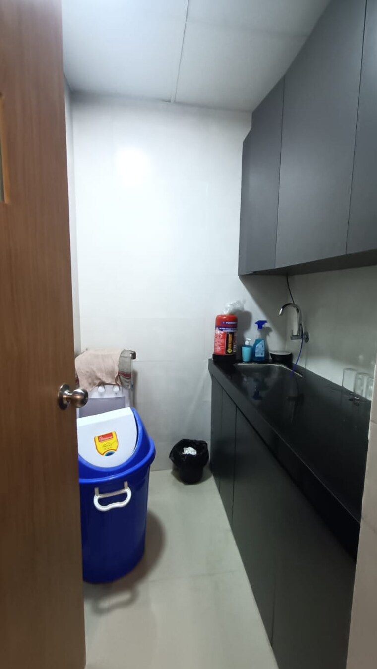 Bathroom, akshar-business-park Commercial Office Space 1230 Sq.Ft. In Vashi Sector 19f Navi Mumbai 9435553