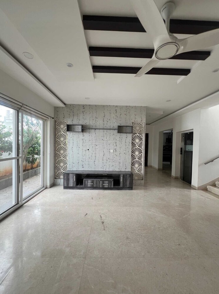  Parking, greenmark-mayfair-apartments 4 Bedroom 4220 Sq.Ft. Villa In Tellapur Hyderabad 9435582