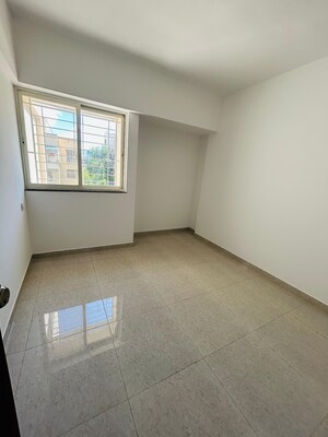 Room in 2 BHK Apartment at Atria Dhanashree Aanand 2, Handewadi – for Rent