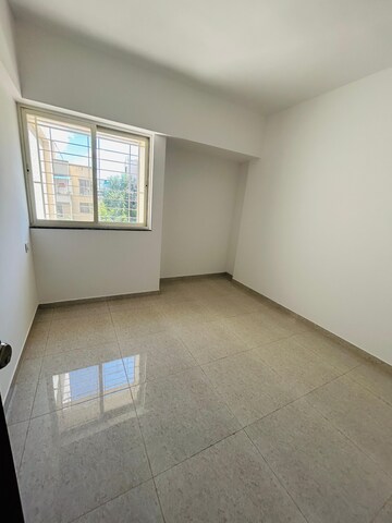 Room in 2 BHK Apartment at Atria Dhanashree Aanand 2, Handewadi – for Rent